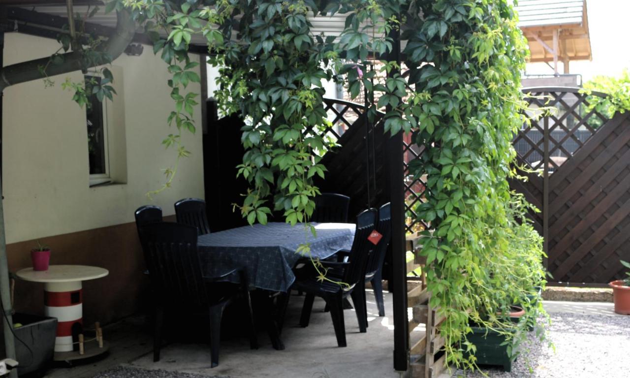 Apartamento Meublé Celtic Niederbronn-les-Bains Exterior foto